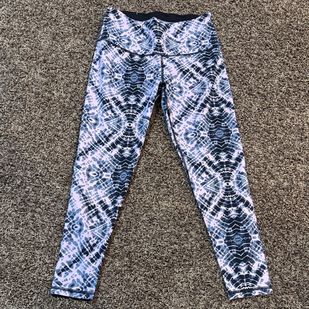 Victoria's Secret Black and Pink Tie Dye Patterned Leggings